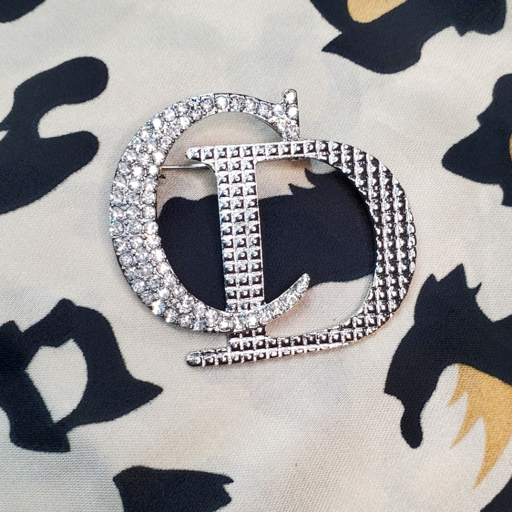 Brooch